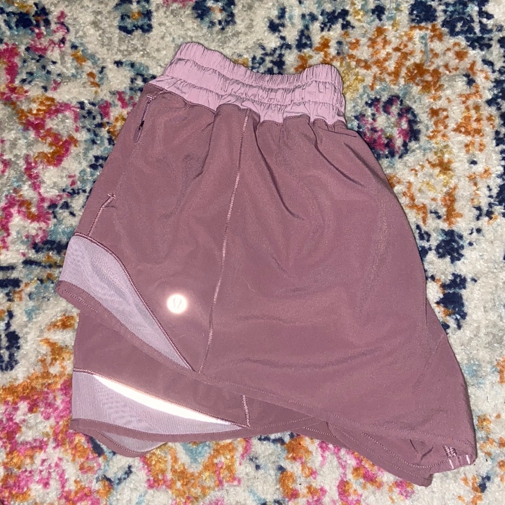 Lululemon hotty hot shorts size 10